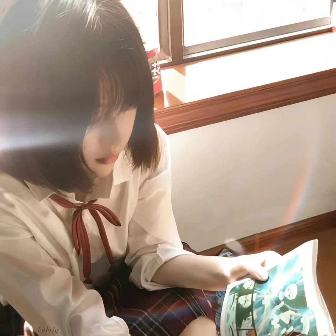 彩凤云裳